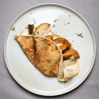 Crêpes com Sementes de Papoila e Pera